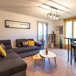 Entre Lac Furnished Flat