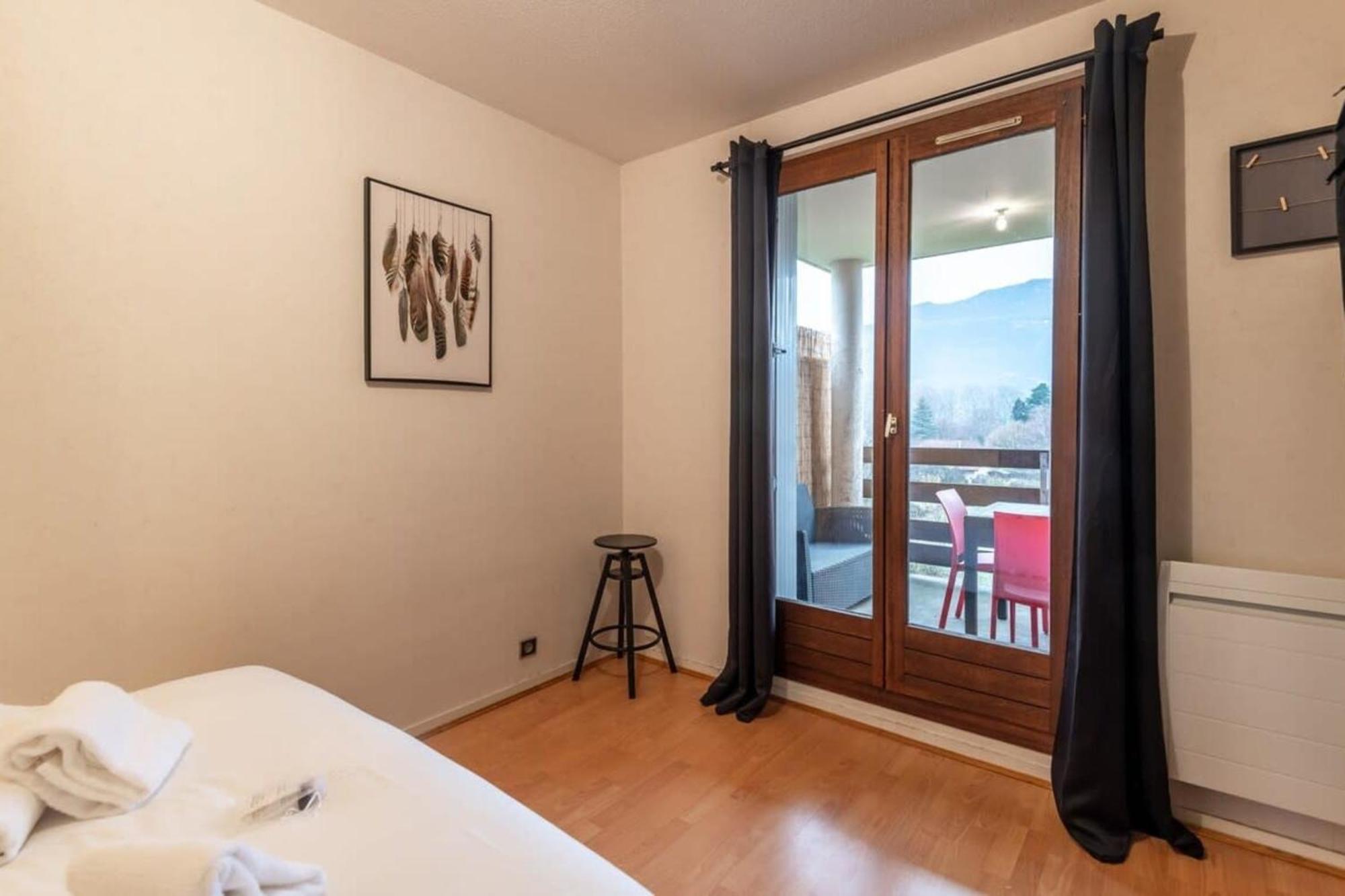 Apartment Entre Lac Furnished Flat *